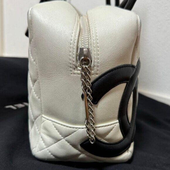 Authentic CHANEL Cambon Quilted Ligne Shoulder Bowling Bowler Bag Tote White - Picture 11 of 12